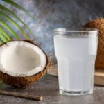 Manfaat Air Kelapa Tua