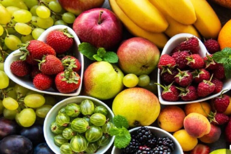 Manfaat Buah Warna Merah