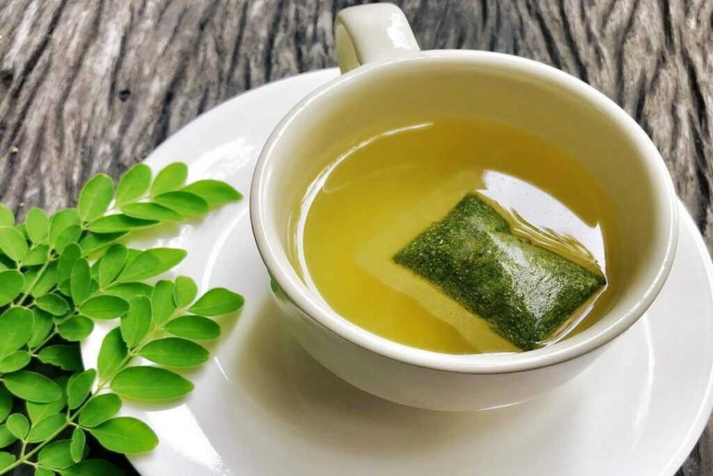 Manfaat Teh Daun Kelor
